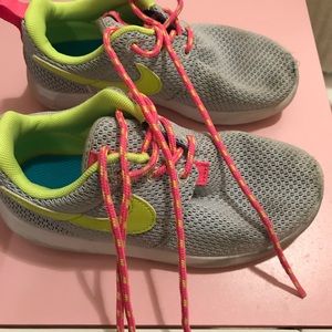 Nike ROSHERUN | Kids | 11c